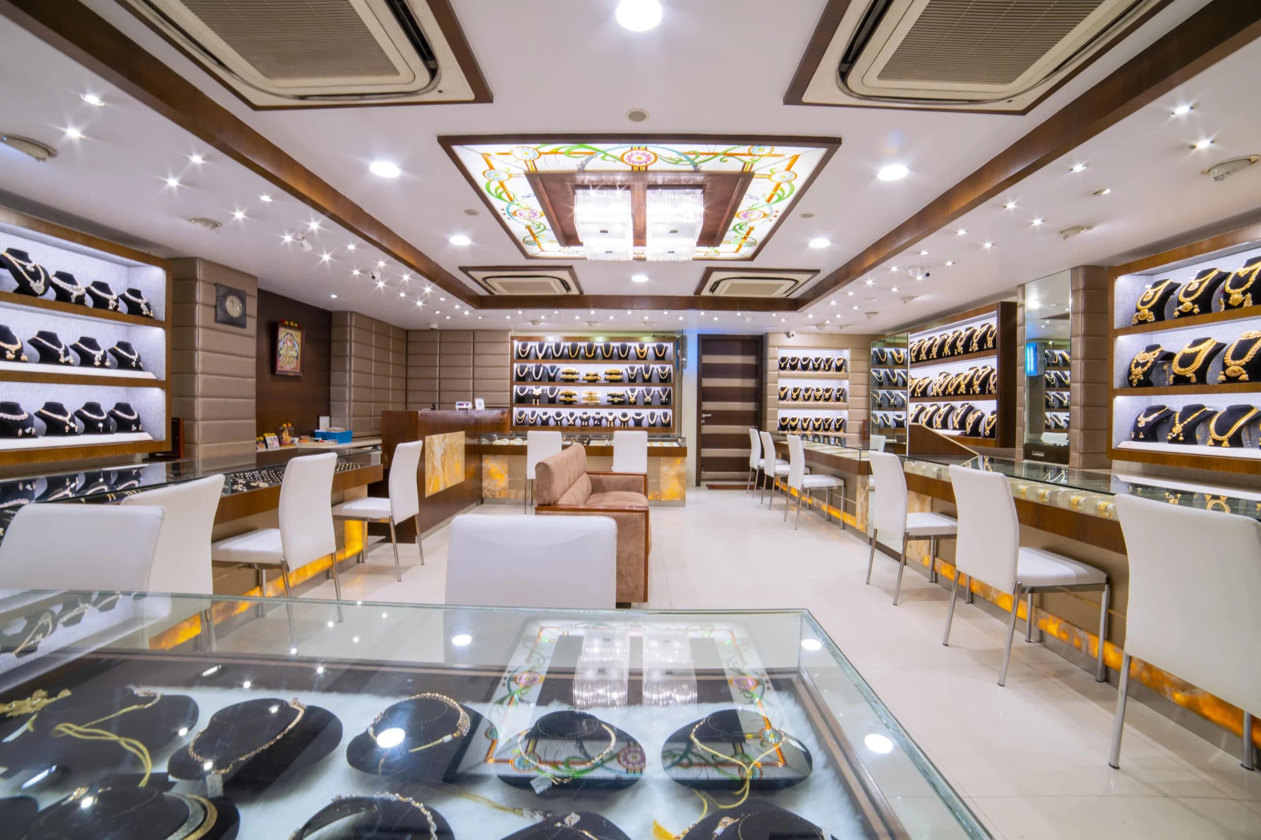 SHOP-IN-SHOP